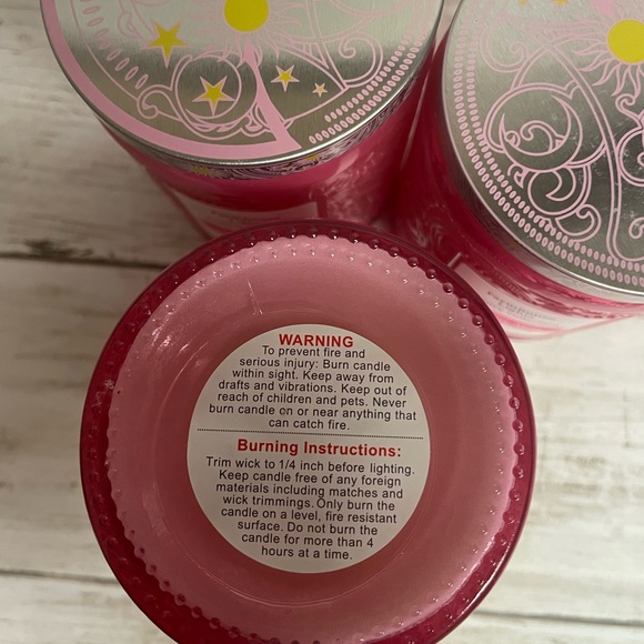 Hand poured soy/coconut vanilla milk luxury candle - Picture 3 of 7